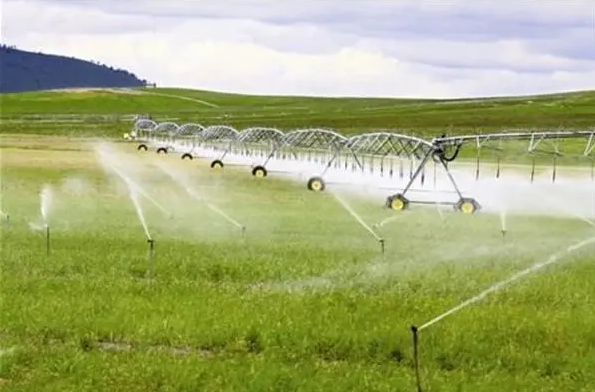 今年底我國(guó)將累計(jì)建成高效節(jié)水灌溉面積超過(guò)4億畝