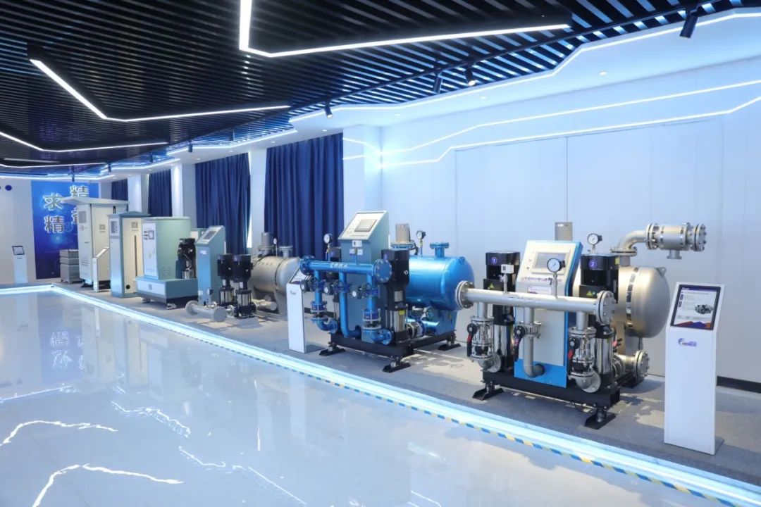 濰坊濱海區(qū)：山東宏科水電創(chuàng)新制造，將“水泵房”升級(jí)為“標(biāo)準(zhǔn)化箱體”領(lǐng)跑水資源專用機(jī)械設(shè)備